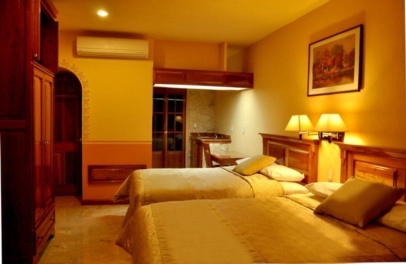 Mallorca Hotel & Suites Cancún Buitenkant foto